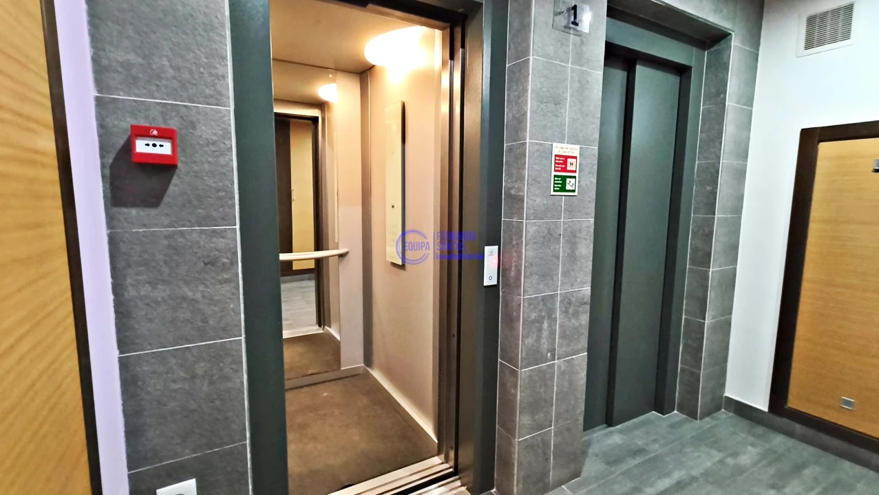 Apartamento T3 para Venda em Armação de Pera Foto 24