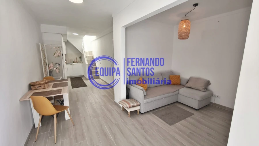 Moradia T1 para Venda em Armação de Pera Foto 2