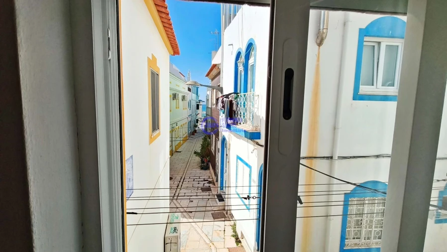 Moradia T1 para Venda em Armação de Pera Foto 17