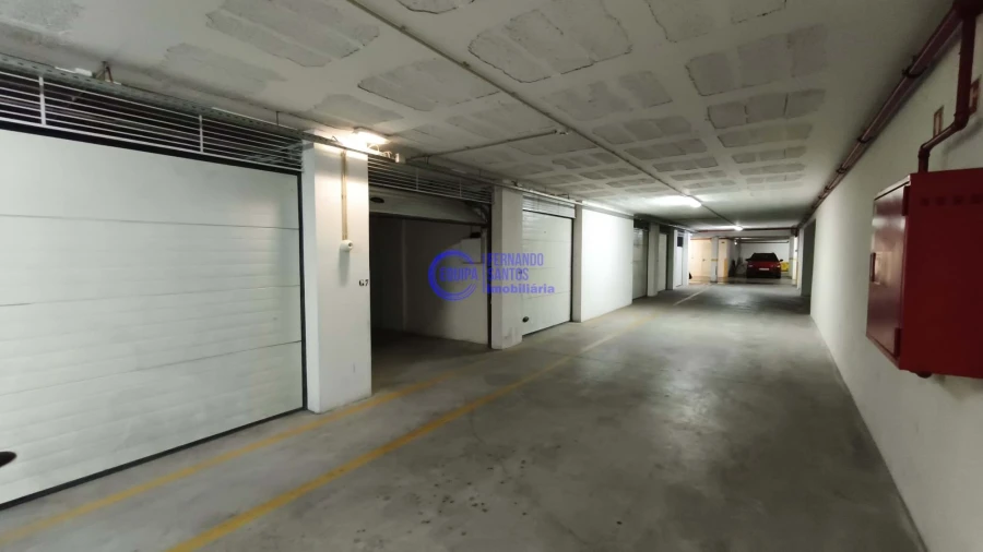 Garagem para Venda em Armação de Pera Foto 5