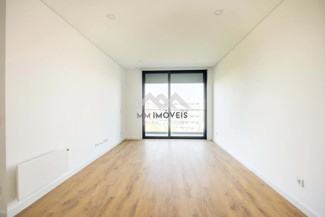 Apartamento T1 para Venda em Pedrouços Foto 13