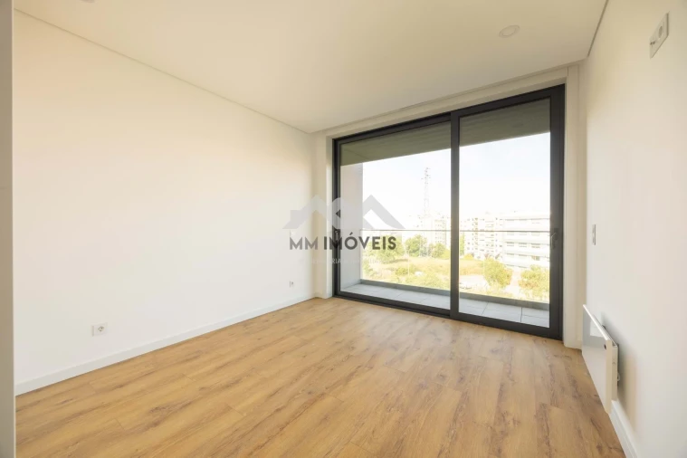 Apartamento T1 para Venda em Pedrouços Foto 14
