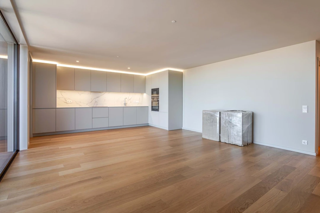 Apartamento T4 para Venda em Santa Marinha e São Pedro da Afurada Foto 3