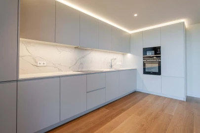 Apartamento T4 para Venda em Santa Marinha e São Pedro da Afurada
