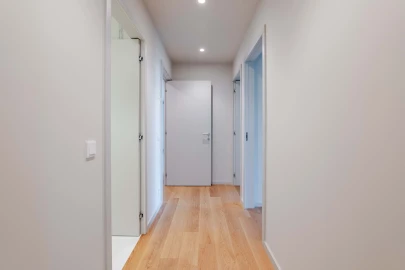 Apartamento T4 para Venda em Santa Marinha e São Pedro da Afurada