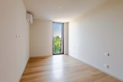 Apartamento T4 para Venda em Santa Marinha e São Pedro da Afurada