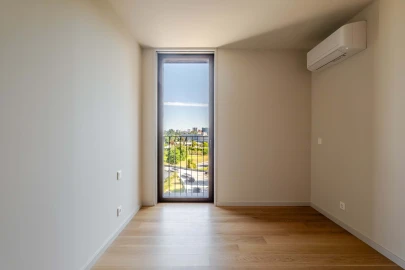 Apartamento T4 para Venda em Santa Marinha e São Pedro da Afurada