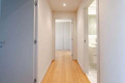 Apartamento T4 para Venda em Santa Marinha e São Pedro da Afurada