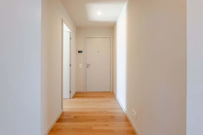 Apartamento T4 para Venda em Santa Marinha e São Pedro da Afurada