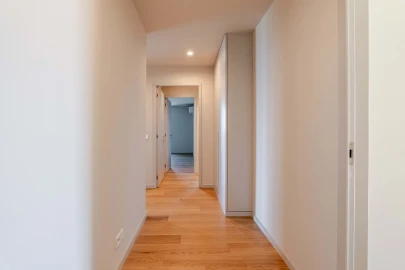 Apartamento T4 para Venda em Santa Marinha e São Pedro da Afurada