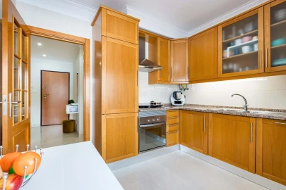 Apartamento T2 para Venda em Santo Antão e São Julião do Tojal
