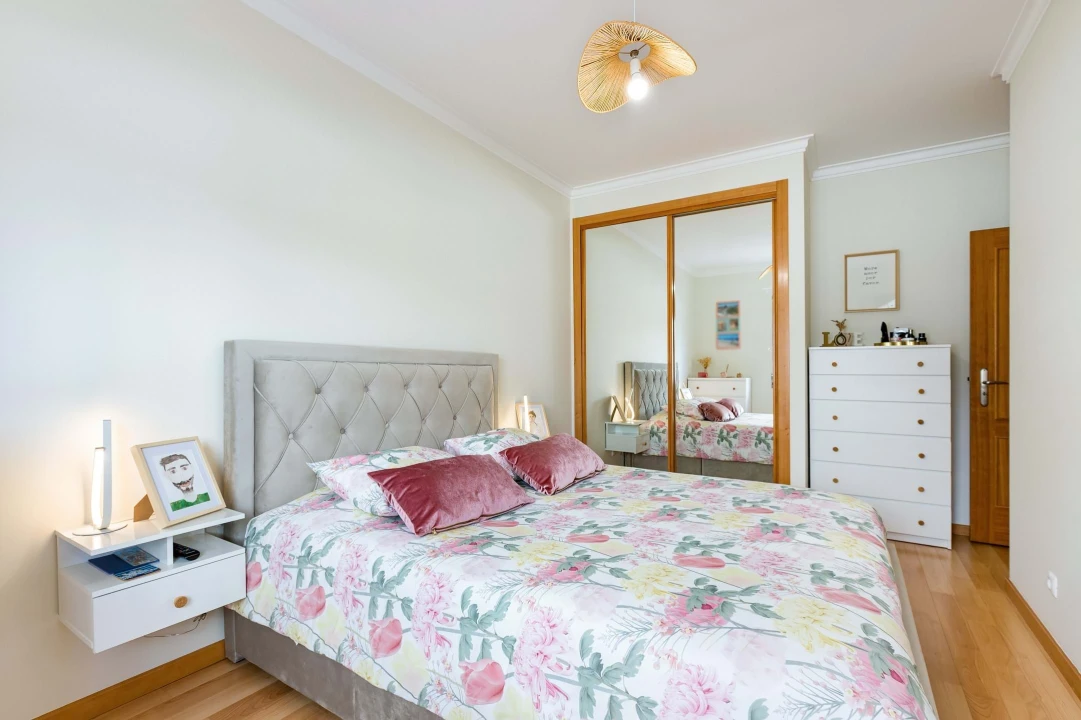 Apartamento T2 para Venda em Loures Foto 11