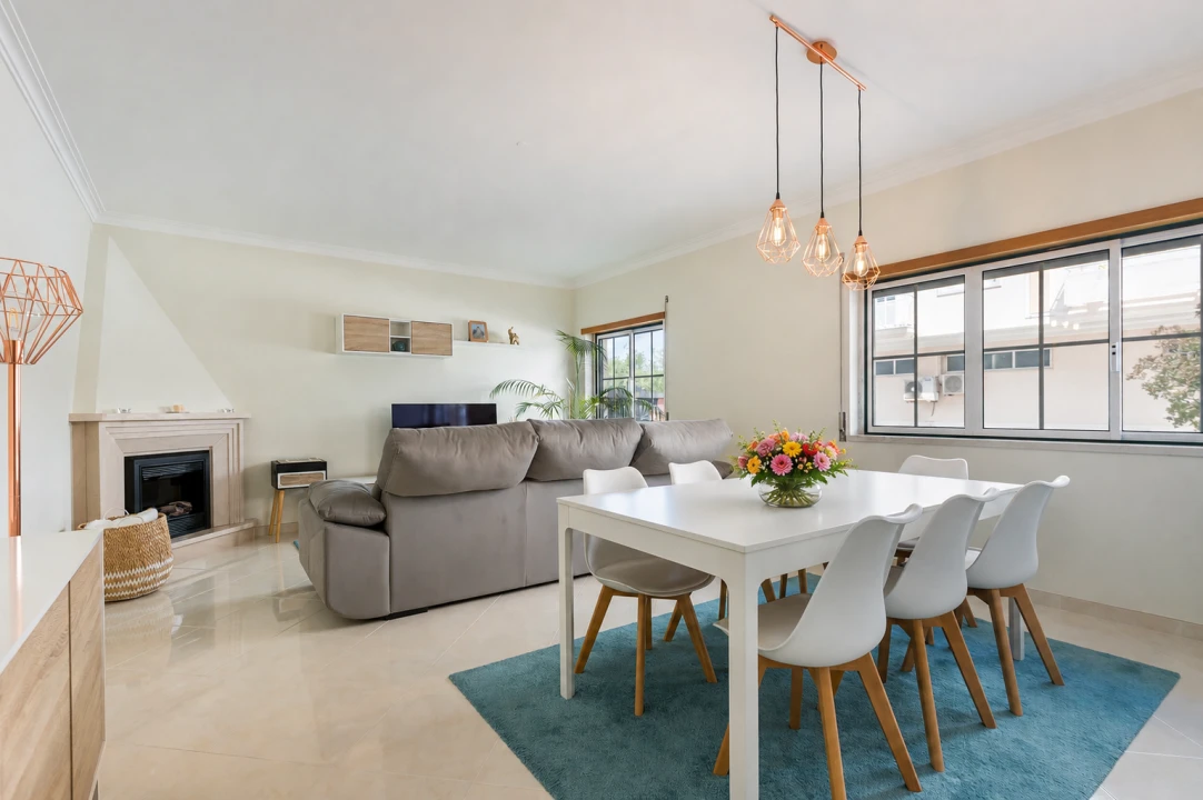 Apartamento T2 para Venda em Loures Foto 1