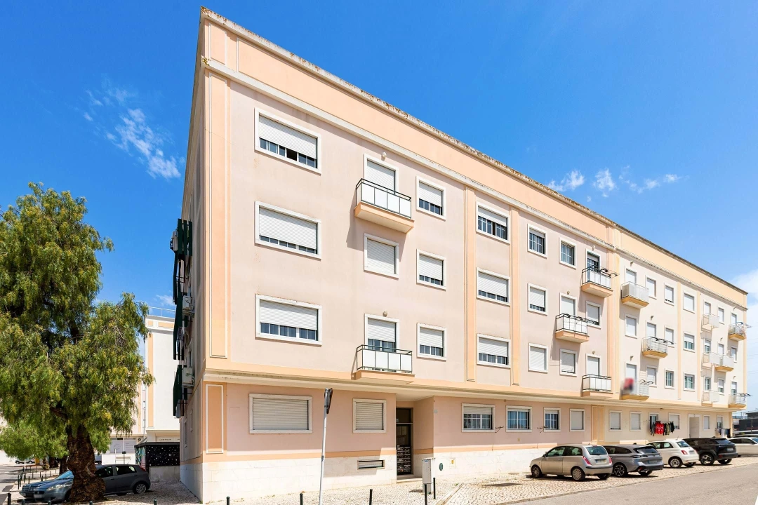 Apartamento T2 para Venda em Loures Foto 19