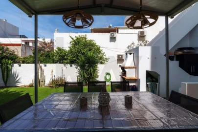 Moradia T3 para Venda em Faro (Sé e São Pedro)