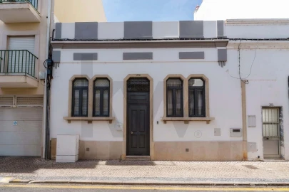 Moradia T3 para Venda em Faro (Sé e São Pedro)