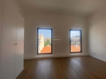 Apartamento T1 para Venda em Lordelo do Ouro e Massarelos