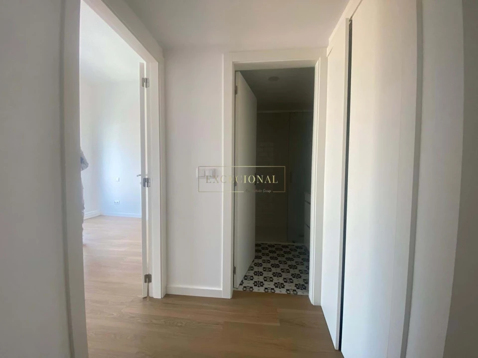 Apartamento T1 para Venda em Lordelo do Ouro e Massarelos Foto 3