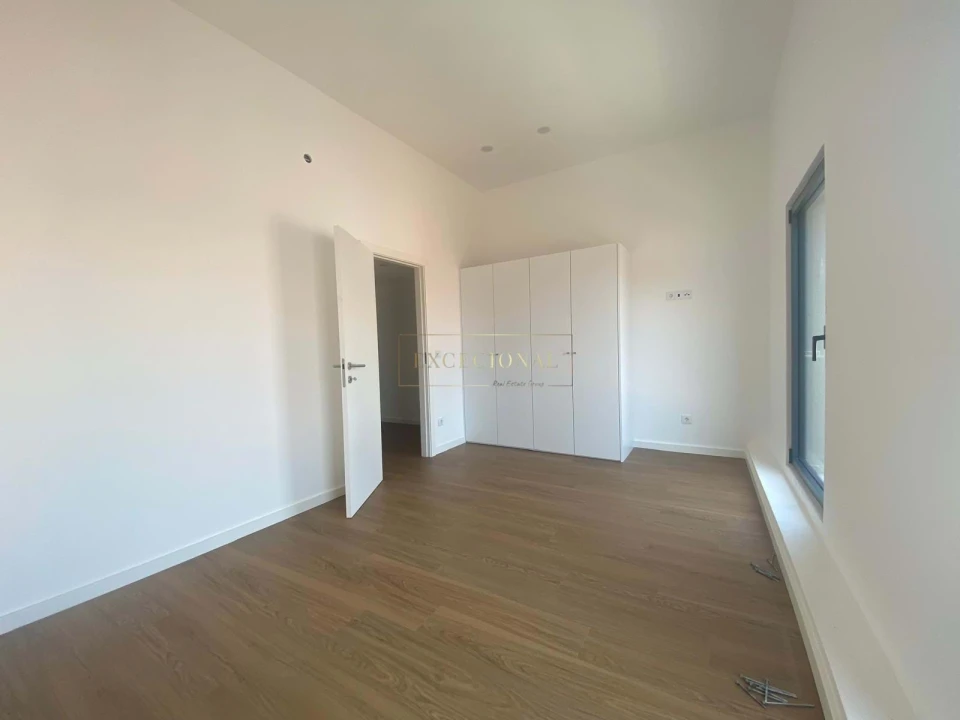 Apartamento T2 para Venda em Lordelo do Ouro e Massarelos Foto 8