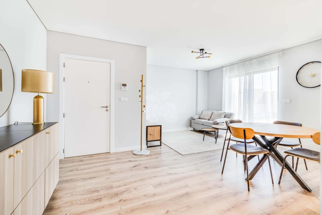 Apartamento T2 para Arrendamento em Lumiar Foto 6