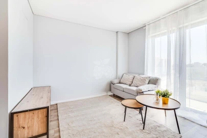 Apartamento T2 para Arrendamento em Lumiar