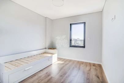 Apartamento T2 para Arrendamento em Lumiar