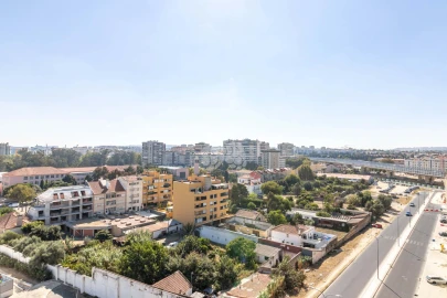 Apartamento T2 para Arrendamento em Lumiar