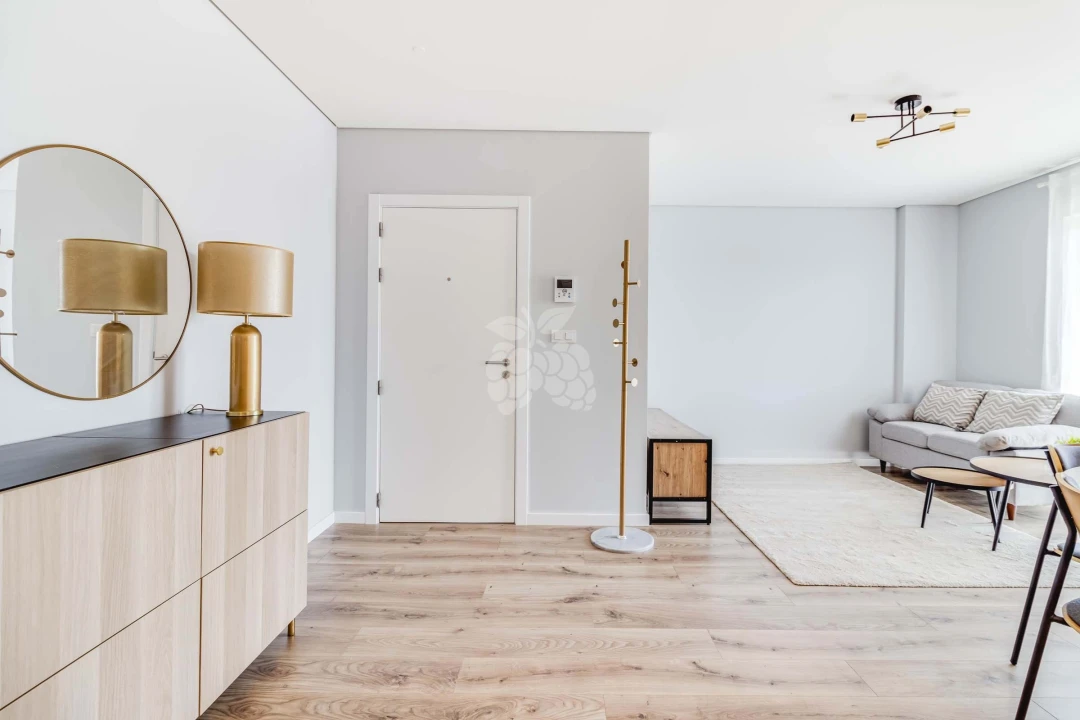 Apartamento T2 para Arrendamento em Lumiar Foto 8