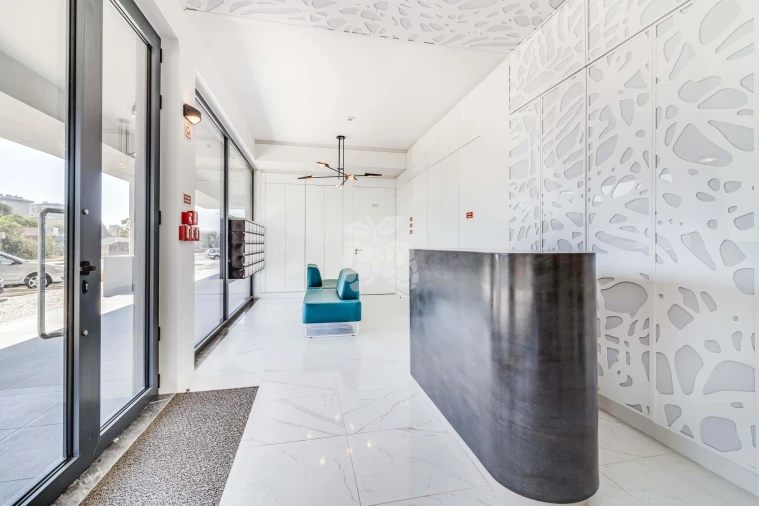 Apartamento T2 para Arrendamento em Lumiar Foto 2