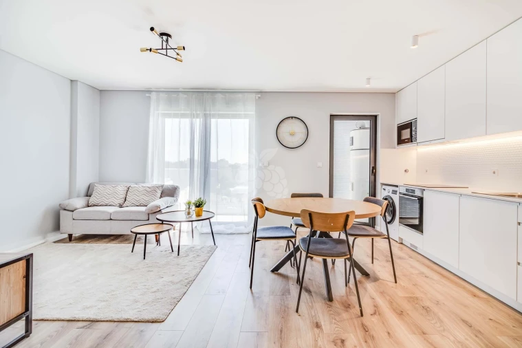 Apartamento T2 para Arrendamento em Lumiar Foto 7