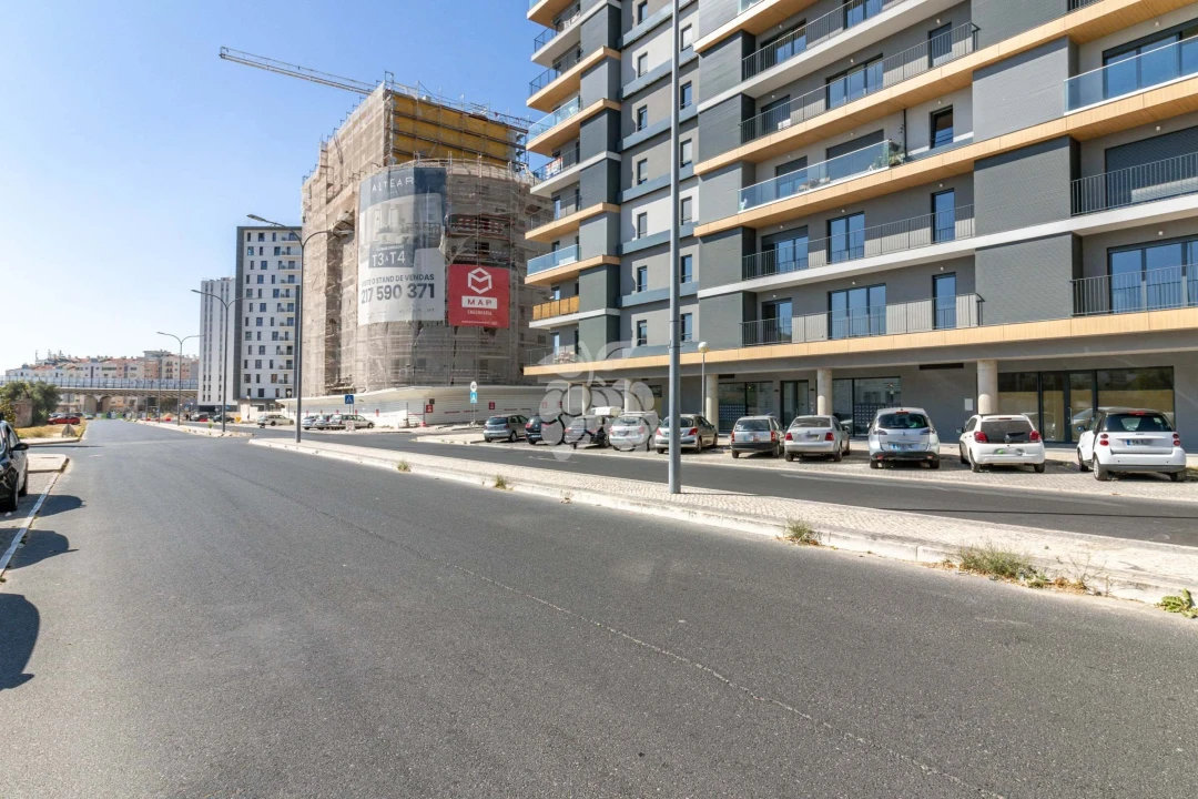 Apartamento T2 para Arrendamento em Lumiar Foto 33