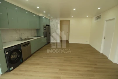 Apartamento T1 para Venda em Póvoa de Varzim, Beiriz e Argivai