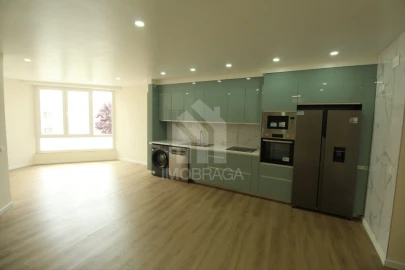 Apartamento T1 para Venda em Póvoa de Varzim, Beiriz e Argivai