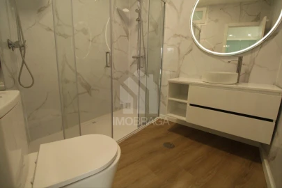 Apartamento T1 para Venda em Póvoa de Varzim, Beiriz e Argivai