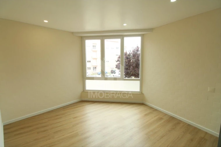 Apartamento T1 para Venda em Póvoa de Varzim, Beiriz e Argivai Foto 32