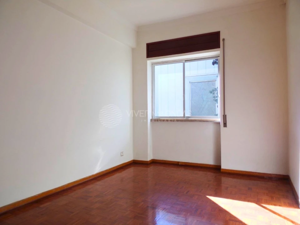 Apartamento T3 para Venda em Almada, Cova da Piedade, Pragal e Cacilhas Foto 5