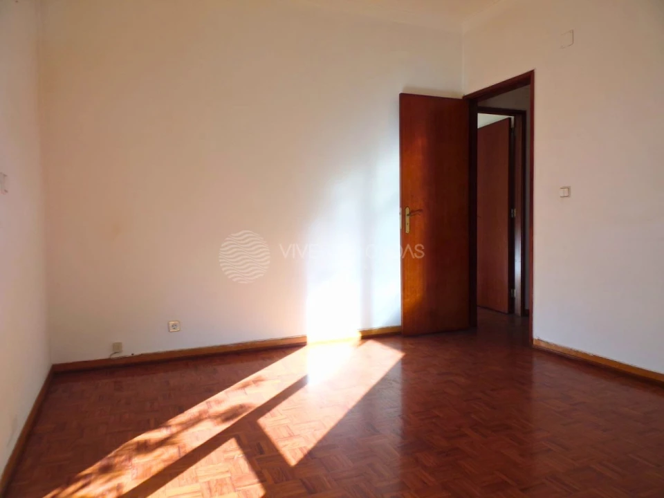 Apartamento T3 para Venda em Almada, Cova da Piedade, Pragal e Cacilhas Foto 6
