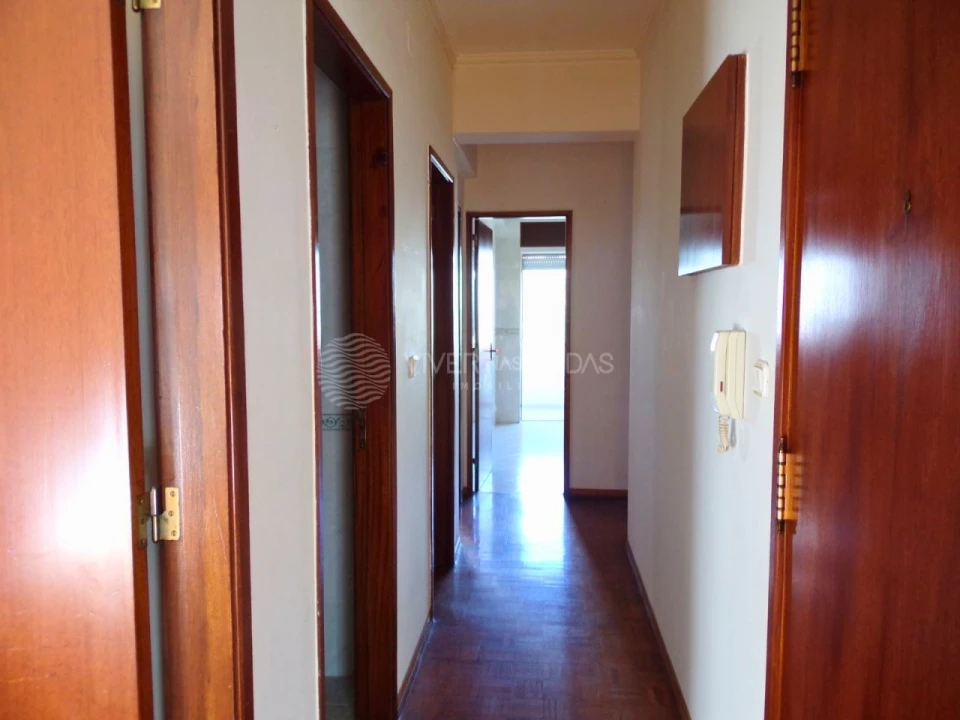 Apartamento T3 para Venda em Almada, Cova da Piedade, Pragal e Cacilhas Foto 7