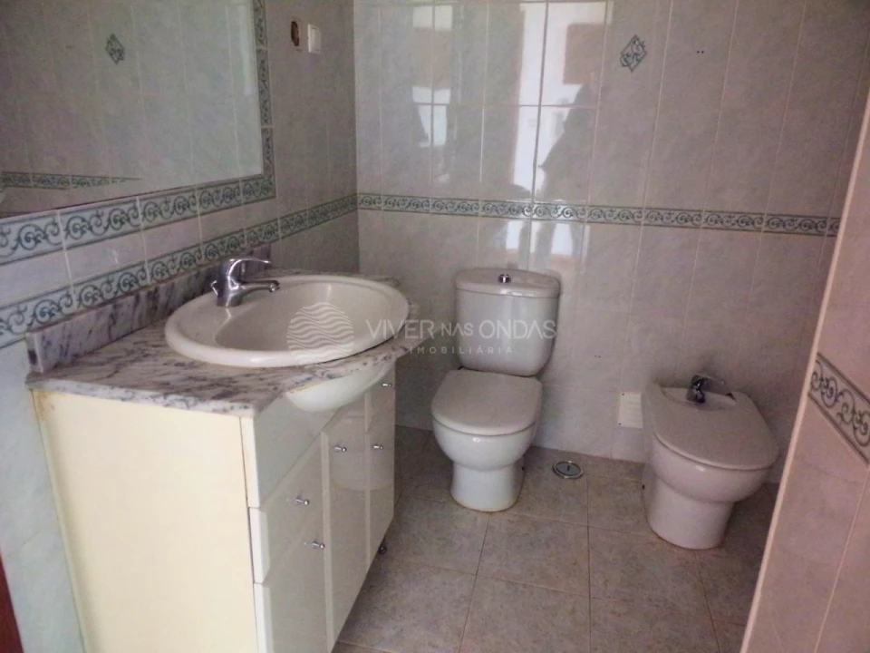 Apartamento T3 para Venda em Almada, Cova da Piedade, Pragal e Cacilhas Foto 8