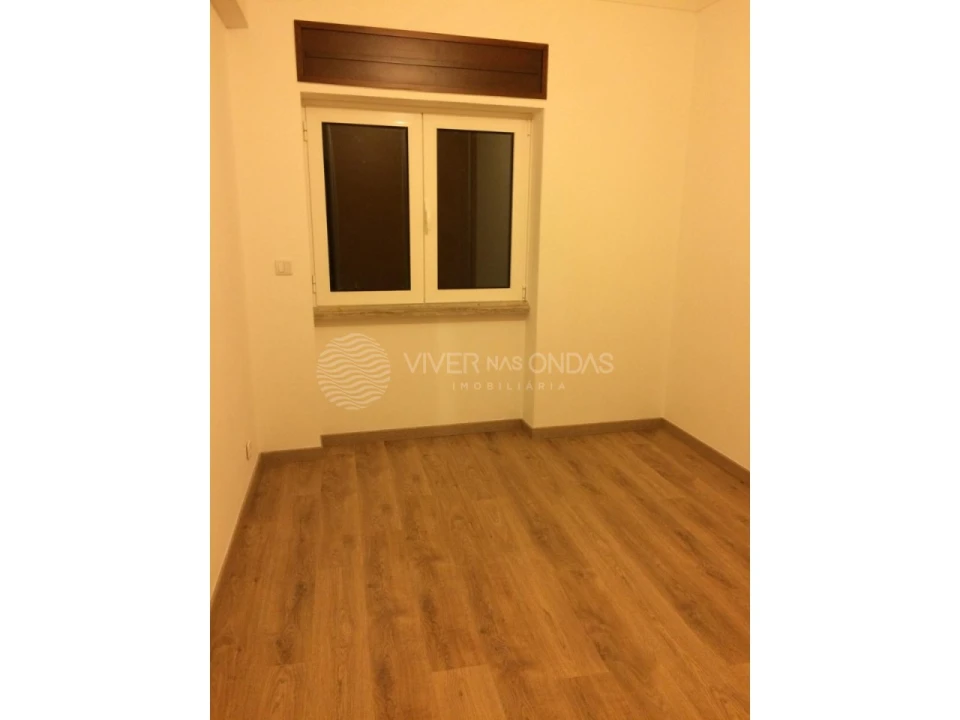 Apartamento T3 para Venda em Almada, Cova da Piedade, Pragal e Cacilhas Foto 20