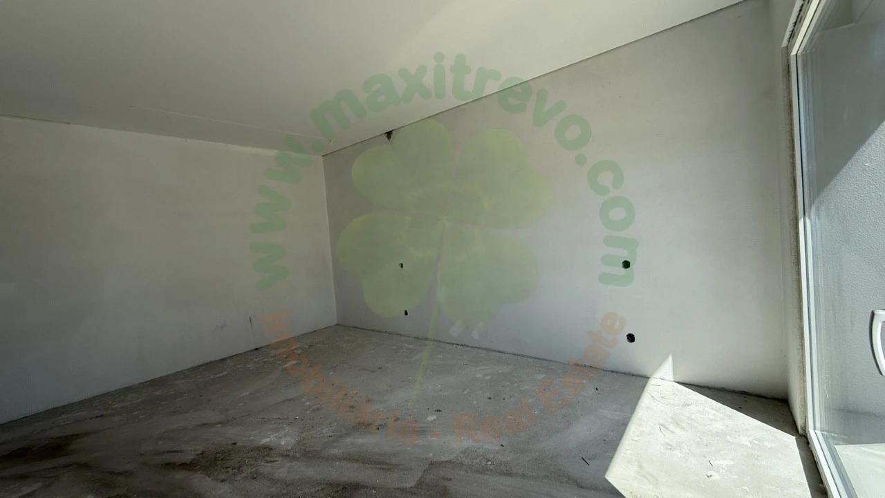 Moradia T4 para Venda em Fernao Ferro Foto 20