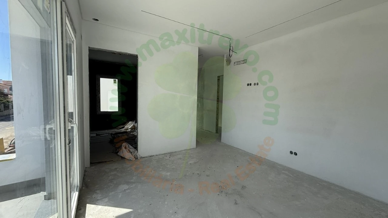 Moradia T4 para Venda em Fernao Ferro Foto 32
