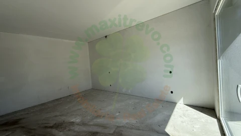 Moradia T4 para Venda em Fernao Ferro