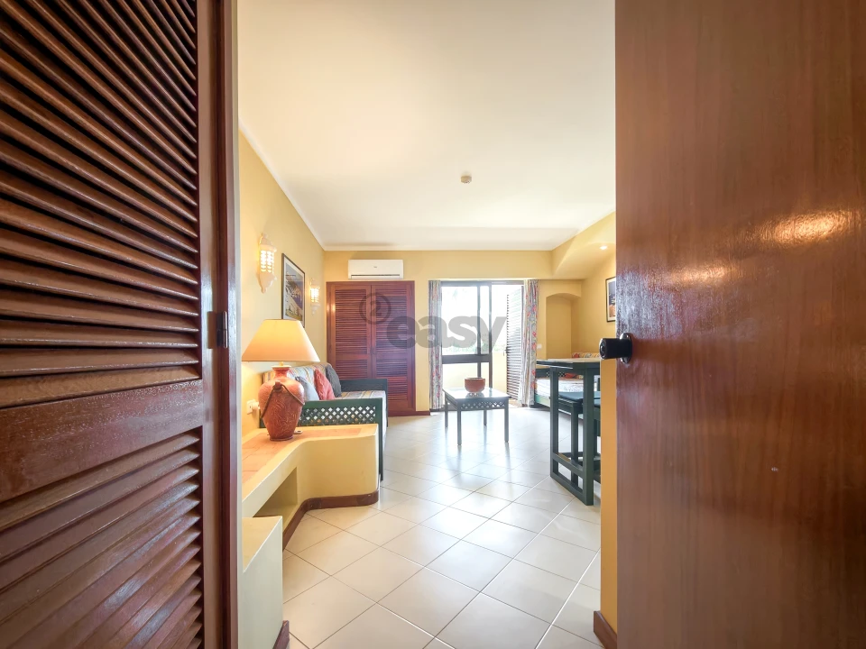 Apartamento T1 para Venda em Albufeira e Olhos de Água Foto 5