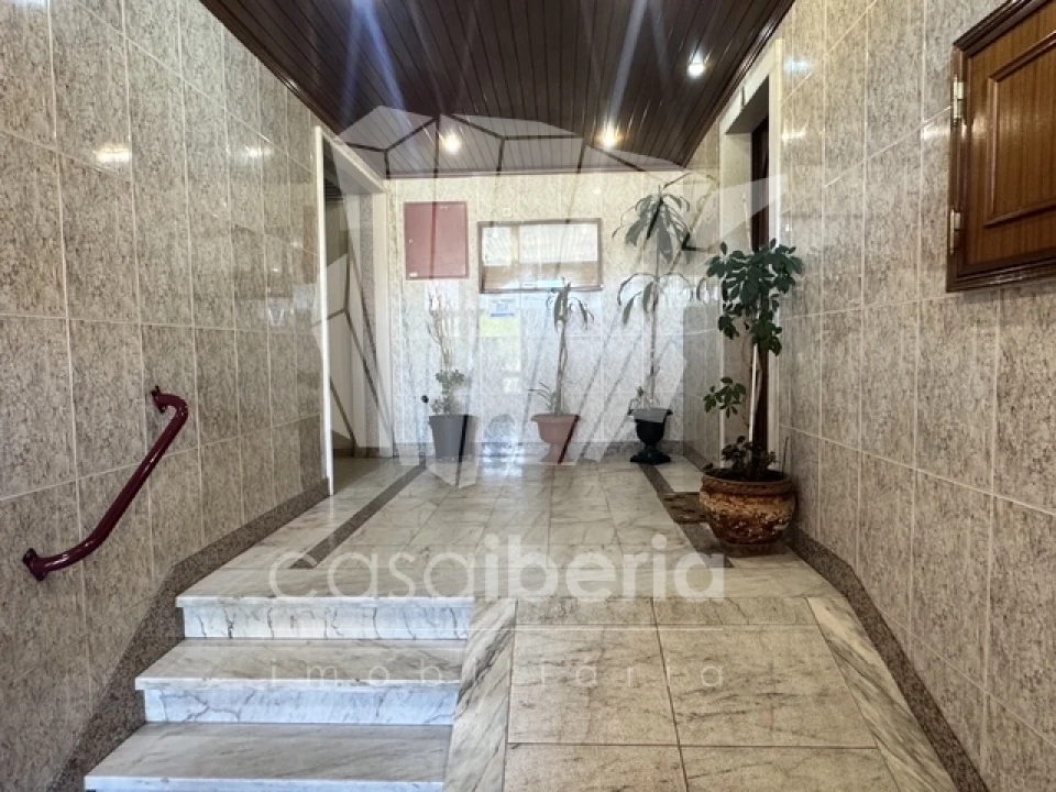 Apartamento T2 para Venda em Algueirão-Mem Martins Foto 21