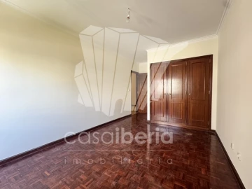 Apartamento T2 para Venda em Algueirão-Mem Martins