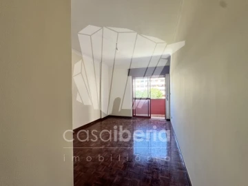 Apartamento T2 para Venda em Algueirão-Mem Martins