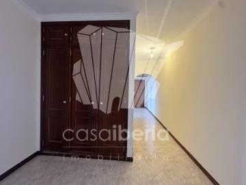 Apartamento T2 para Venda em Algueirão-Mem Martins