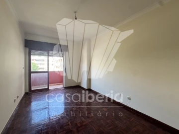 Apartamento T2 para Venda em Algueirão-Mem Martins