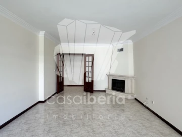 Apartamento T2 para Venda em Algueirão-Mem Martins